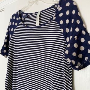 Emerald size Medium Blue and white tunic shirt